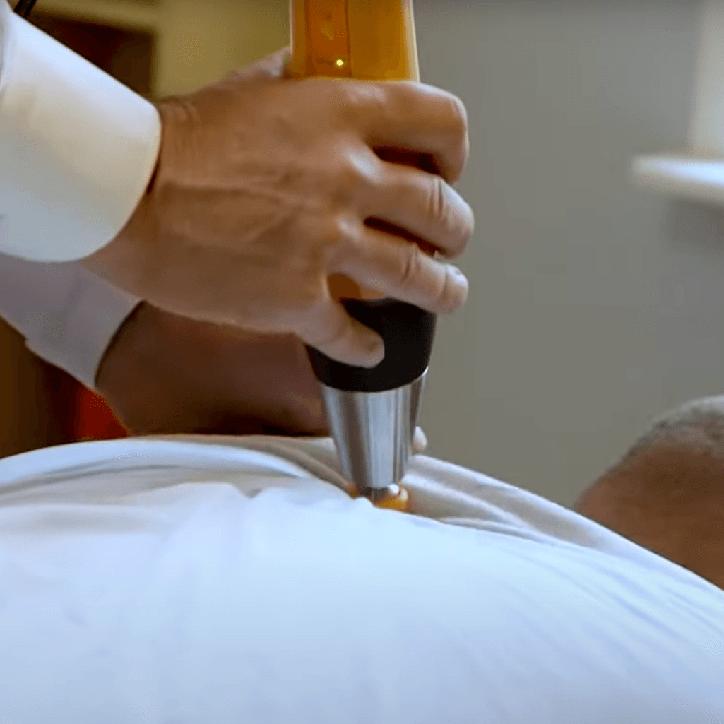 Lars received fascia treatment for back pain, which allowed him to cancel the surgery.